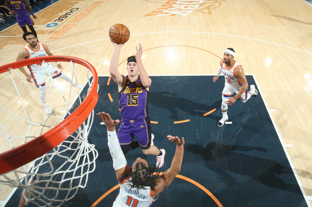 表现出惊人 表现出惊人