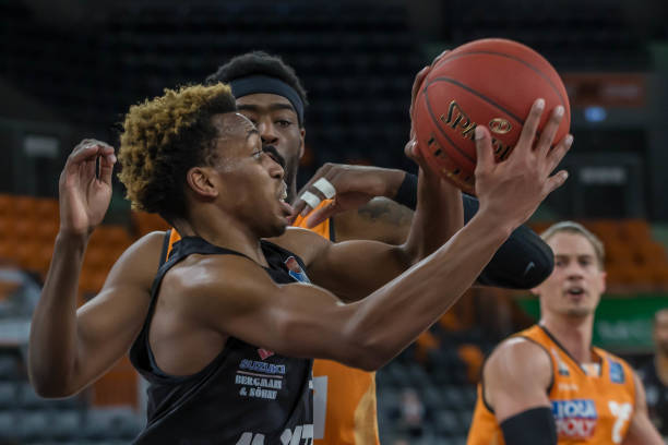 莫塔：每个人都可以用不同方式为团队做出贡献 我们还需要在次回合全力以赴